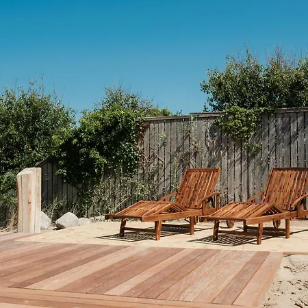 Enjoy Sea Views In Summer House 度假居 *