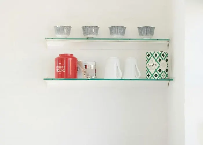 Enjoy Sea Views In Summer House